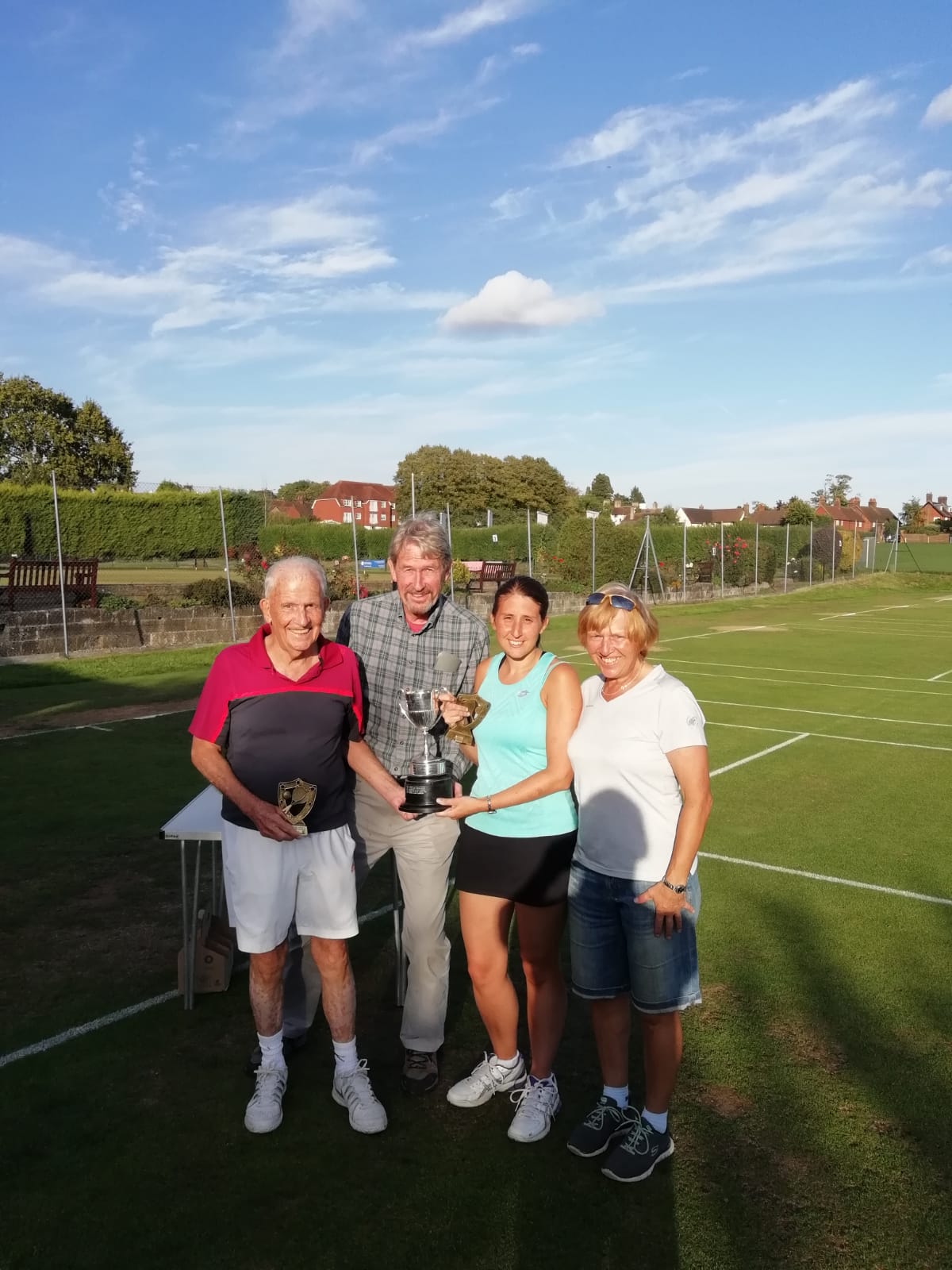 Lyn Morgan and Cat Sanders, Winners Mixed Doubles Handicap 2018